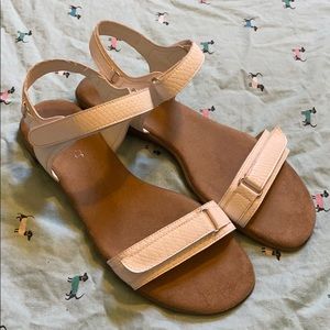 White Aerosoles Sandals